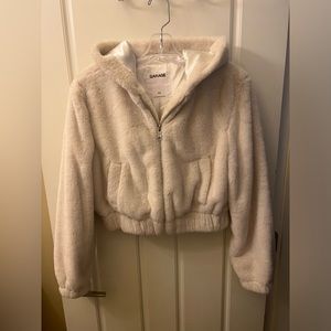 SOLD // Dynamite // Sz S